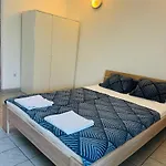 Apartman Bright Side *