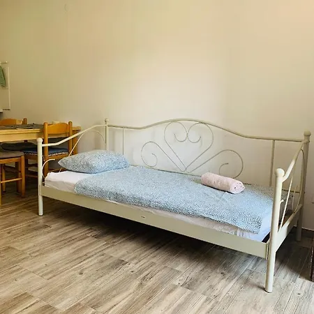 Bright Side Apartman