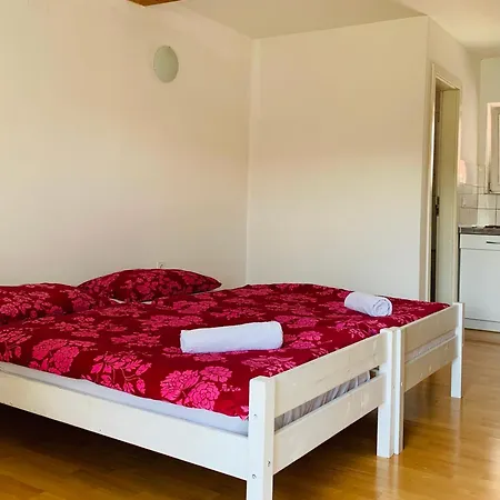 Apartman Bright Side