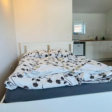 Bright Side Apartman *
