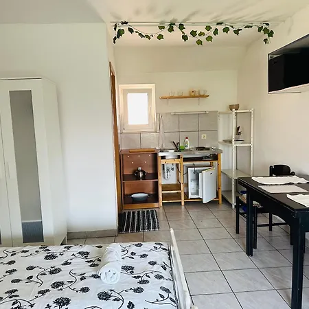 Apartman Bright Side