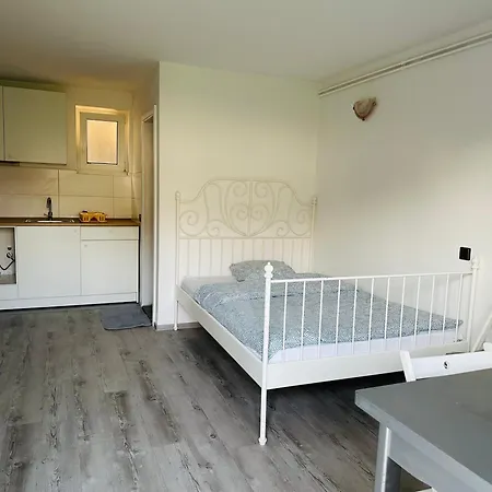 Bright Side Apartmán