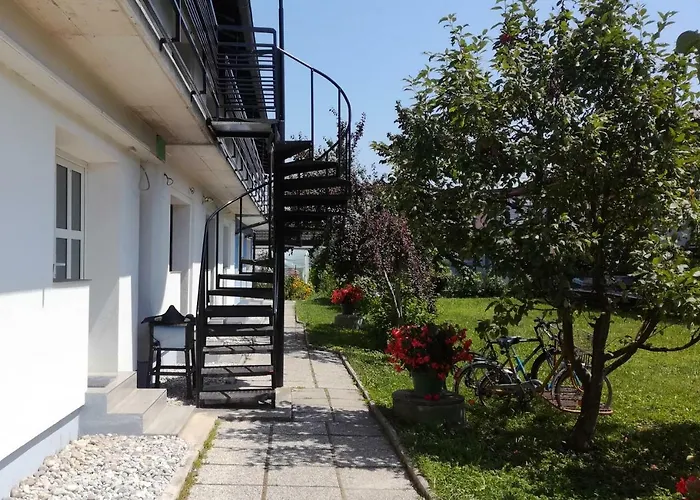 Bright Side Apartment