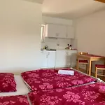 Bright Side Apartma
